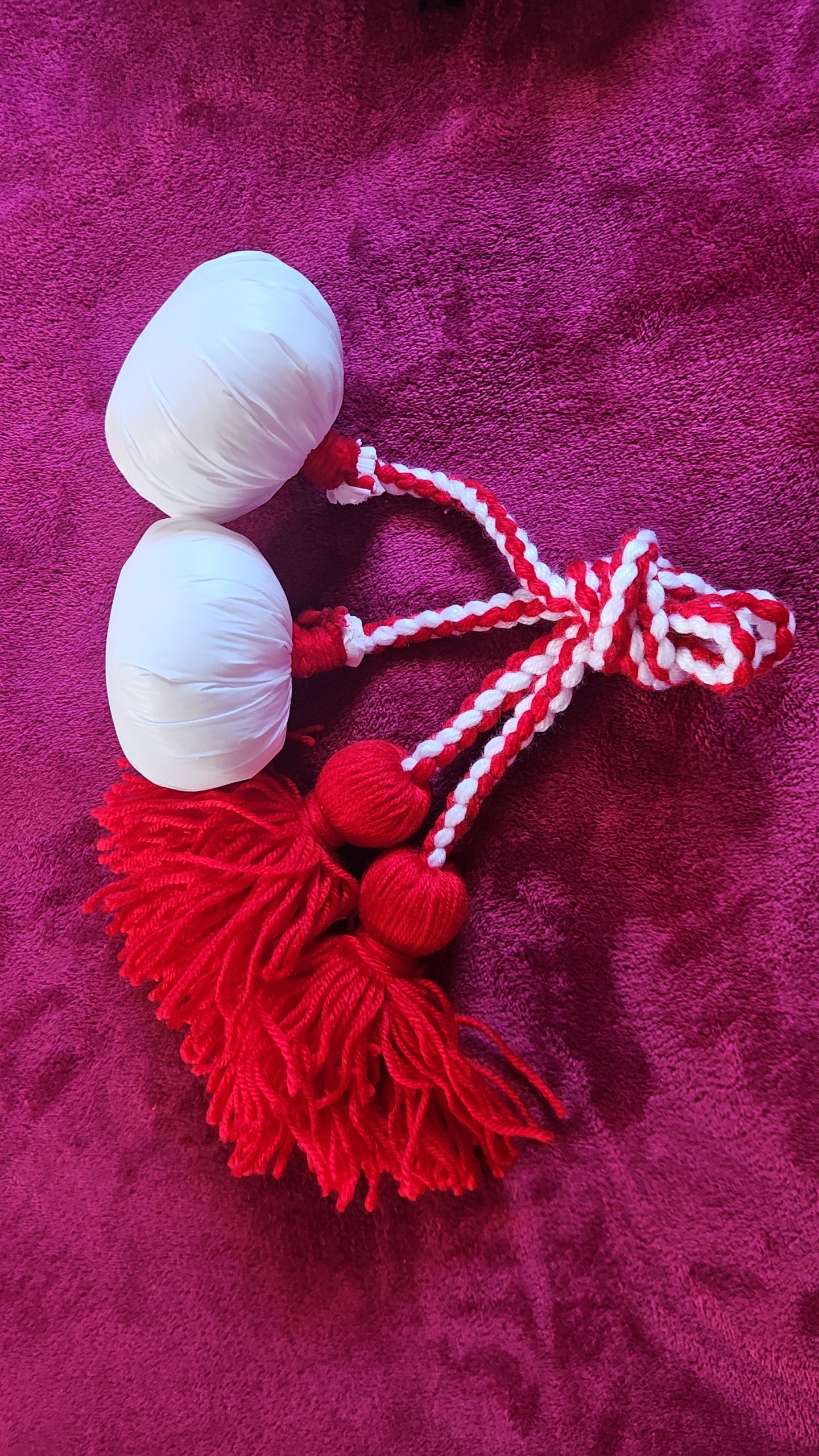 Red & White Long Poi - White Ball