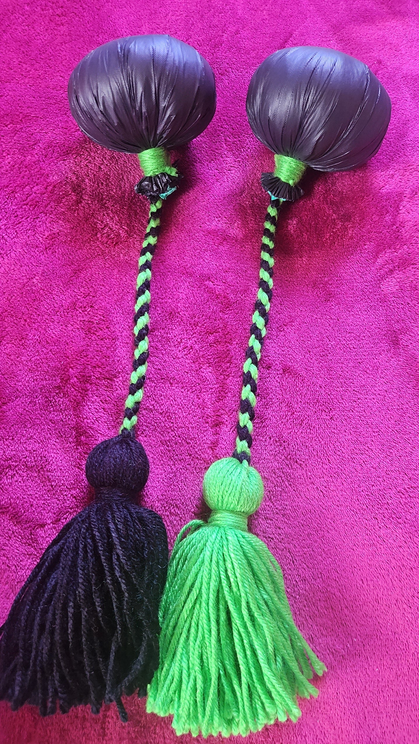 Black & Green Poi - Black Ball