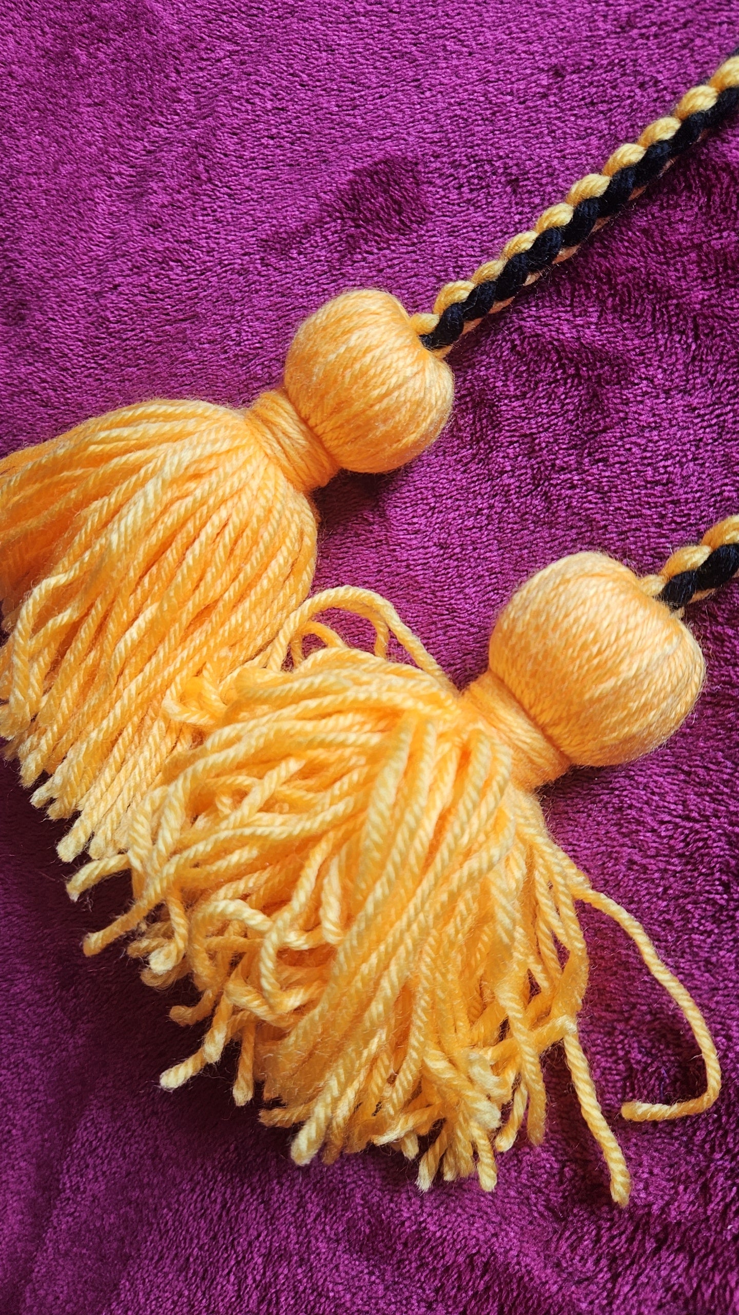 Black & Yellow Poi - White Ball
