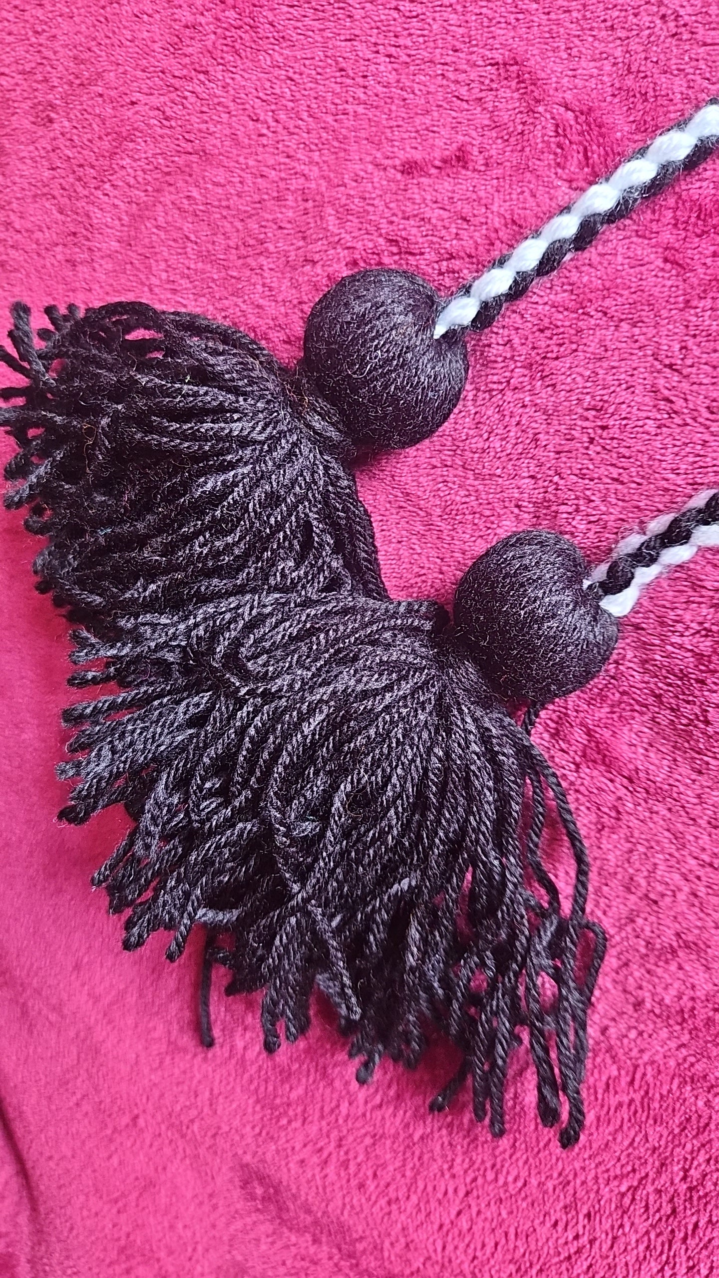 Black & White Poi - White Ball